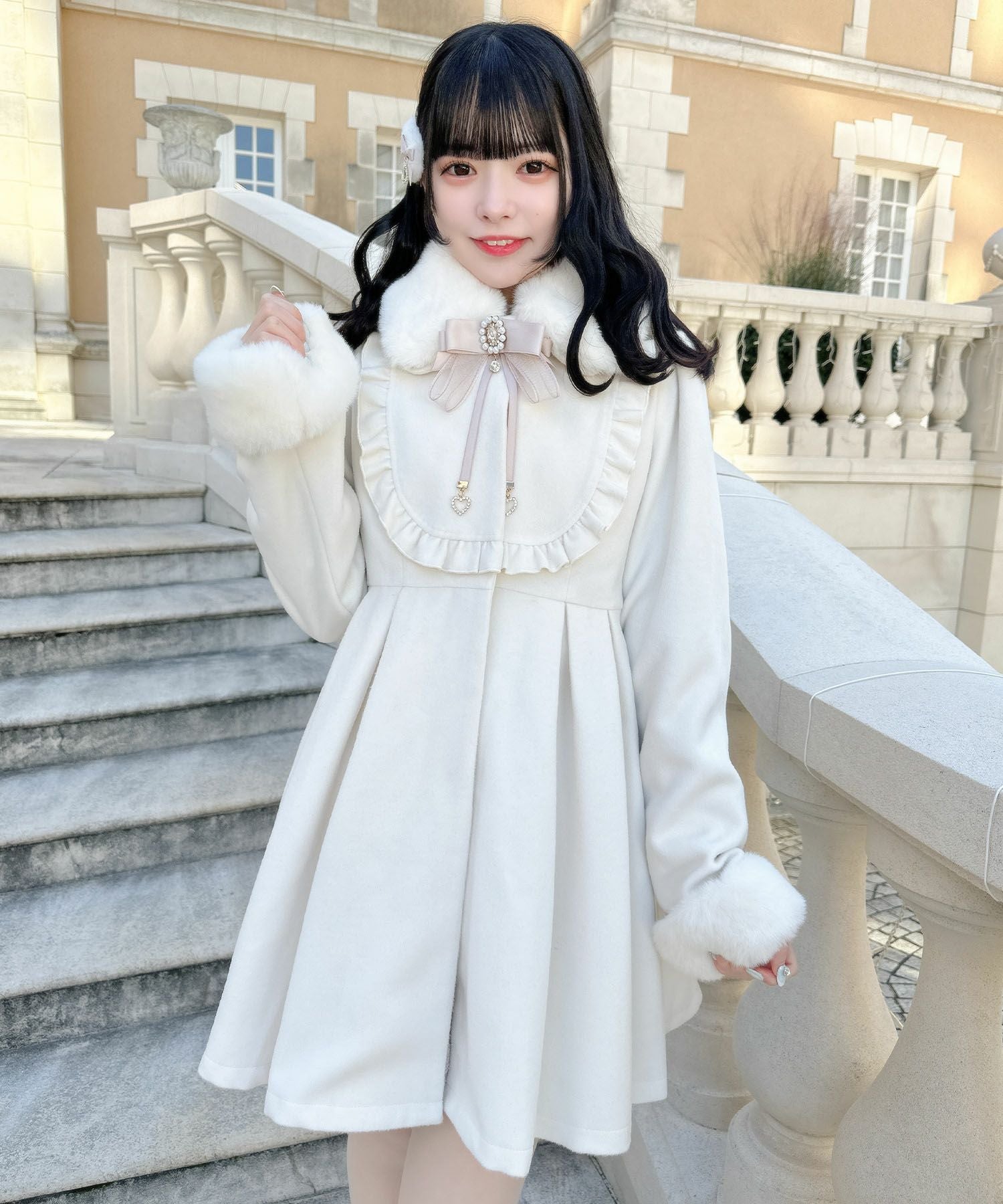 ブローチ付ドーリーコート | Rlab store