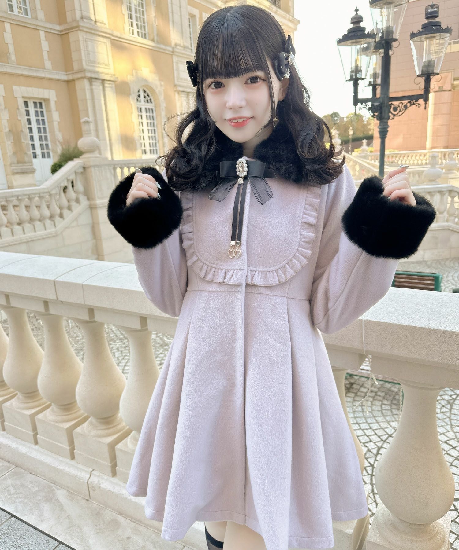 ブローチ付ドーリーコート | Rlab store