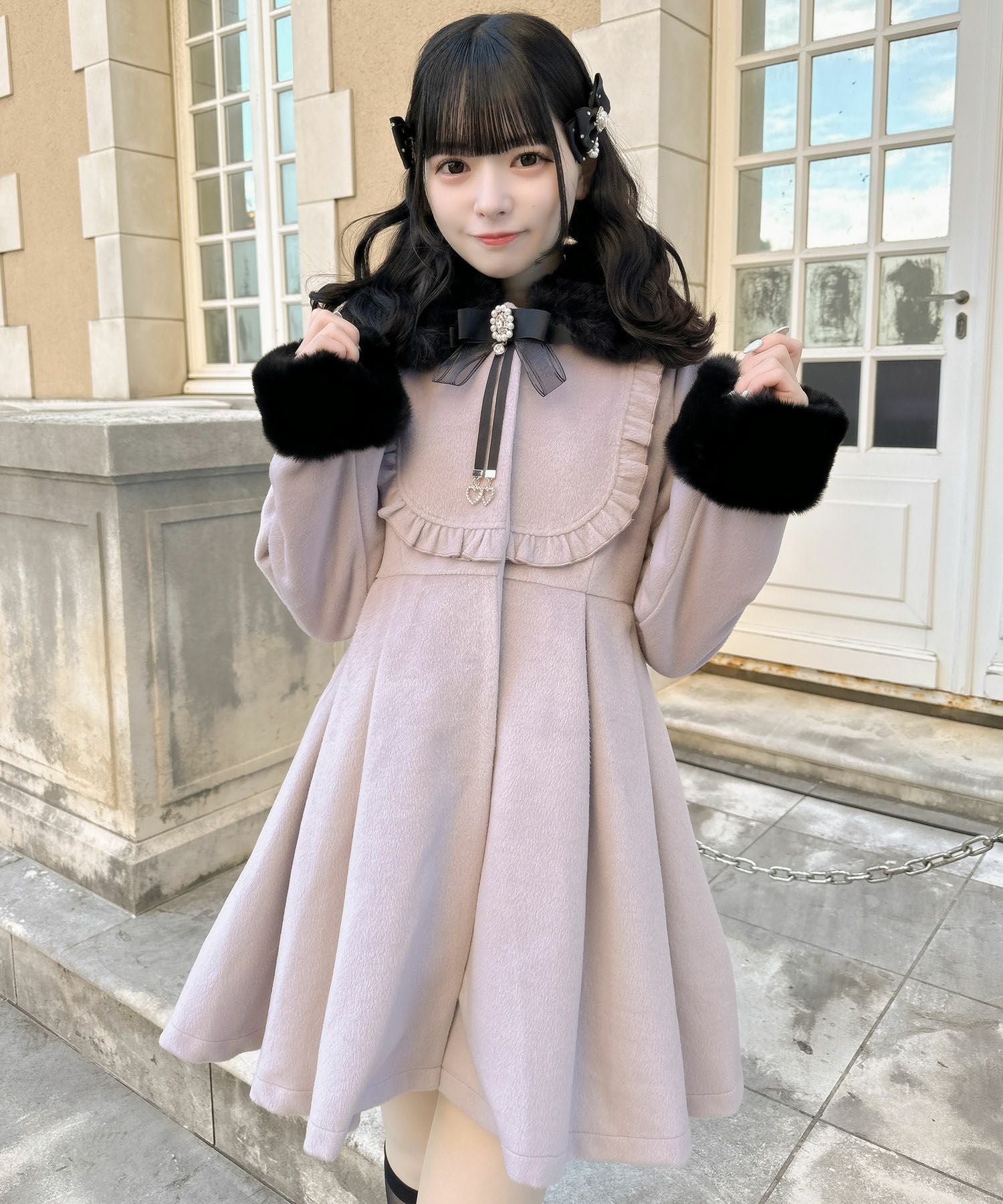 ブローチ付ドーリーコート | Rlab store