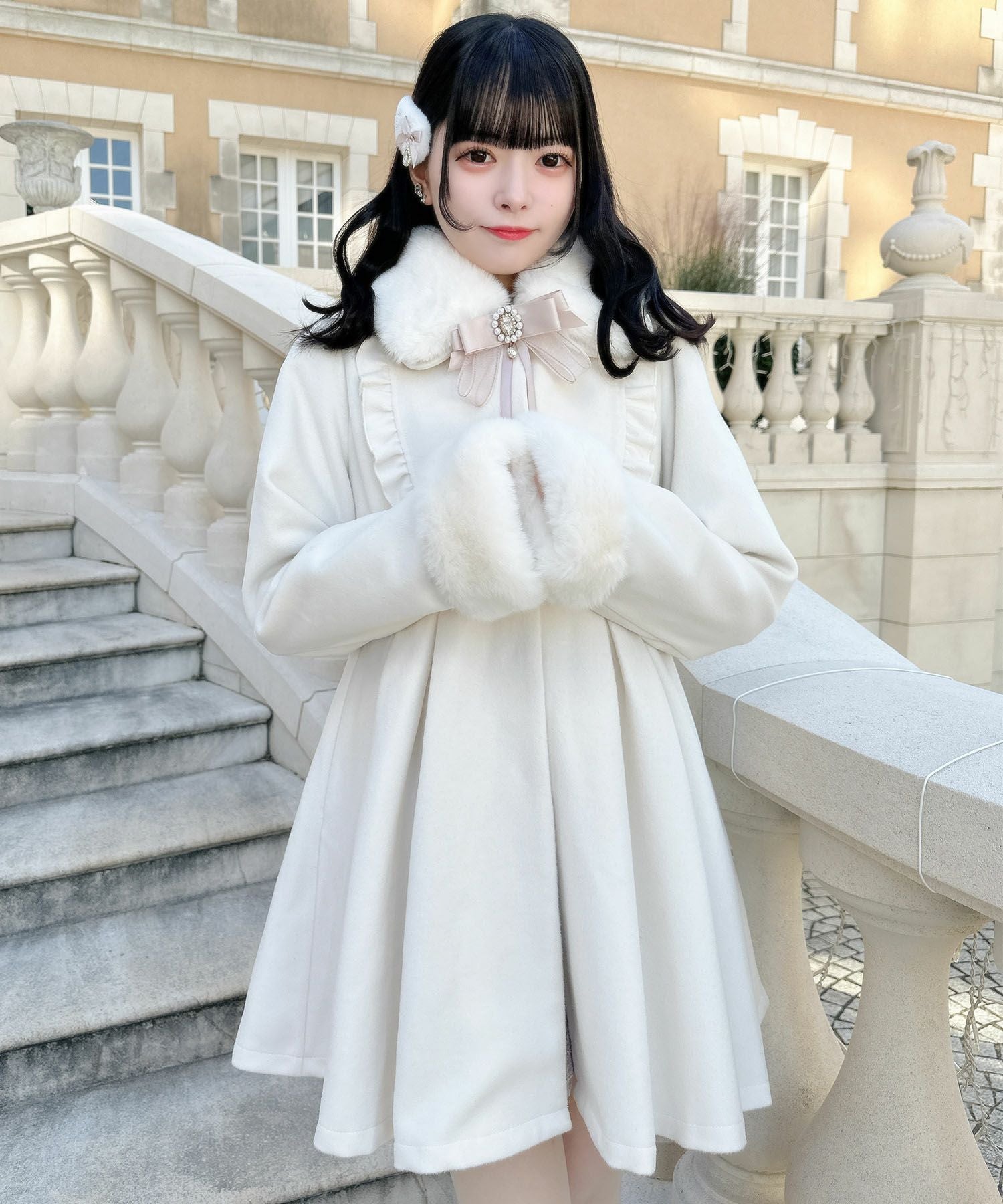 ブローチ付ドーリーコート | Rlab store