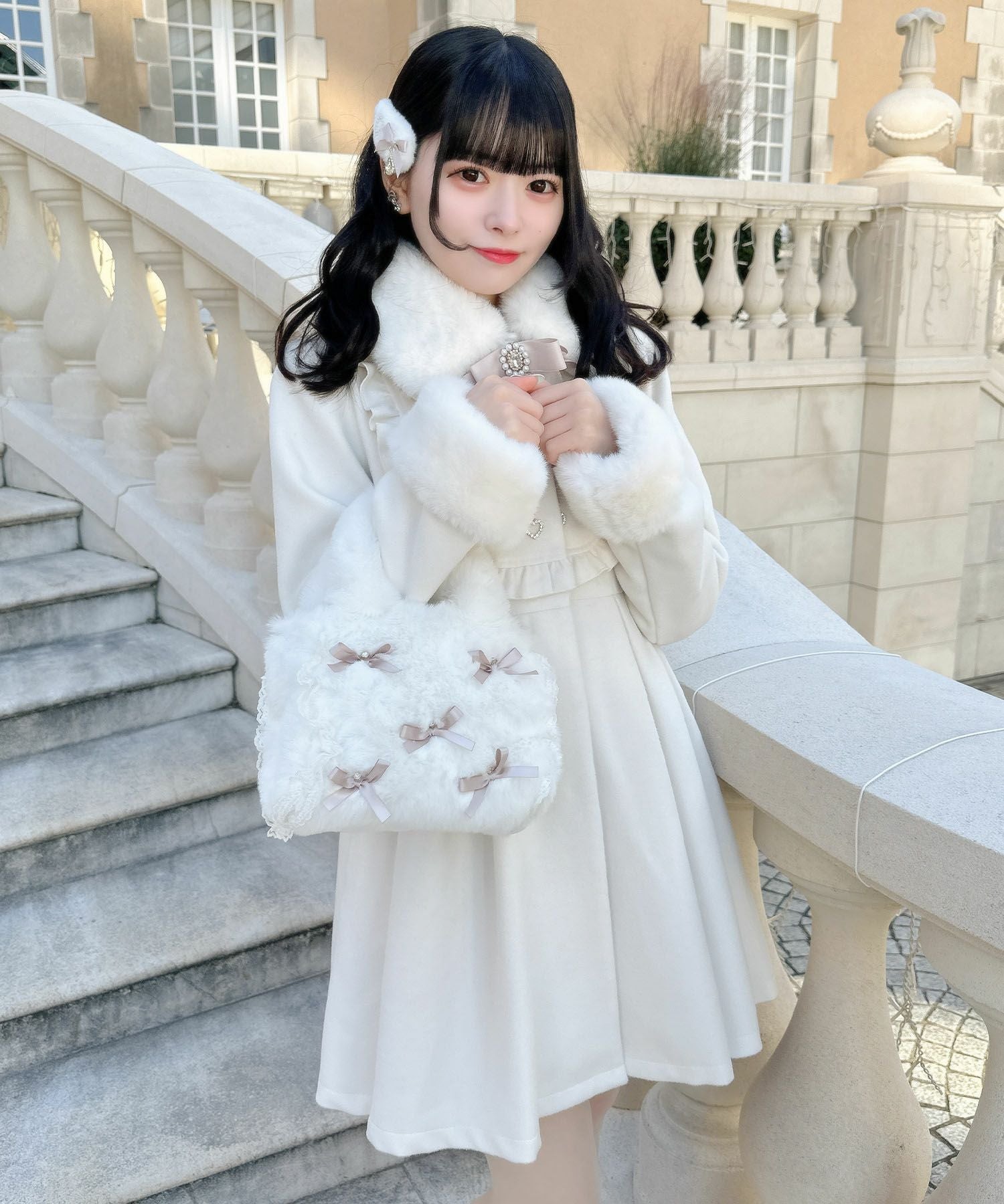 ブローチ付ドーリーコート | Rlab store