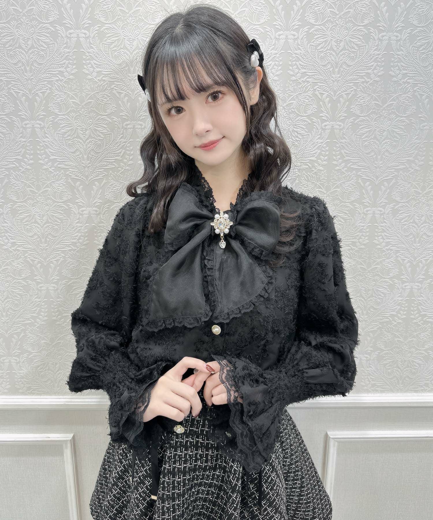 ボウタイリボンフェザーブラウス | Rlab store