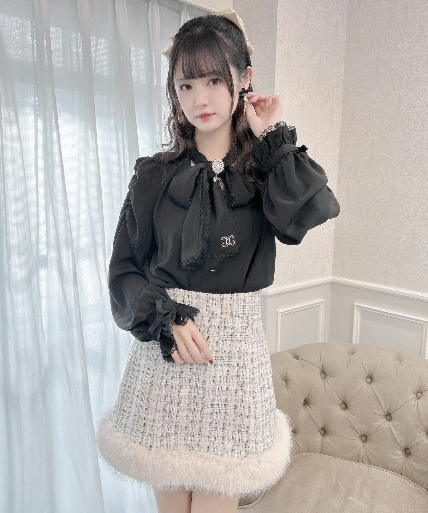 ボウタイ刺繍入りブラウス | Rlab store