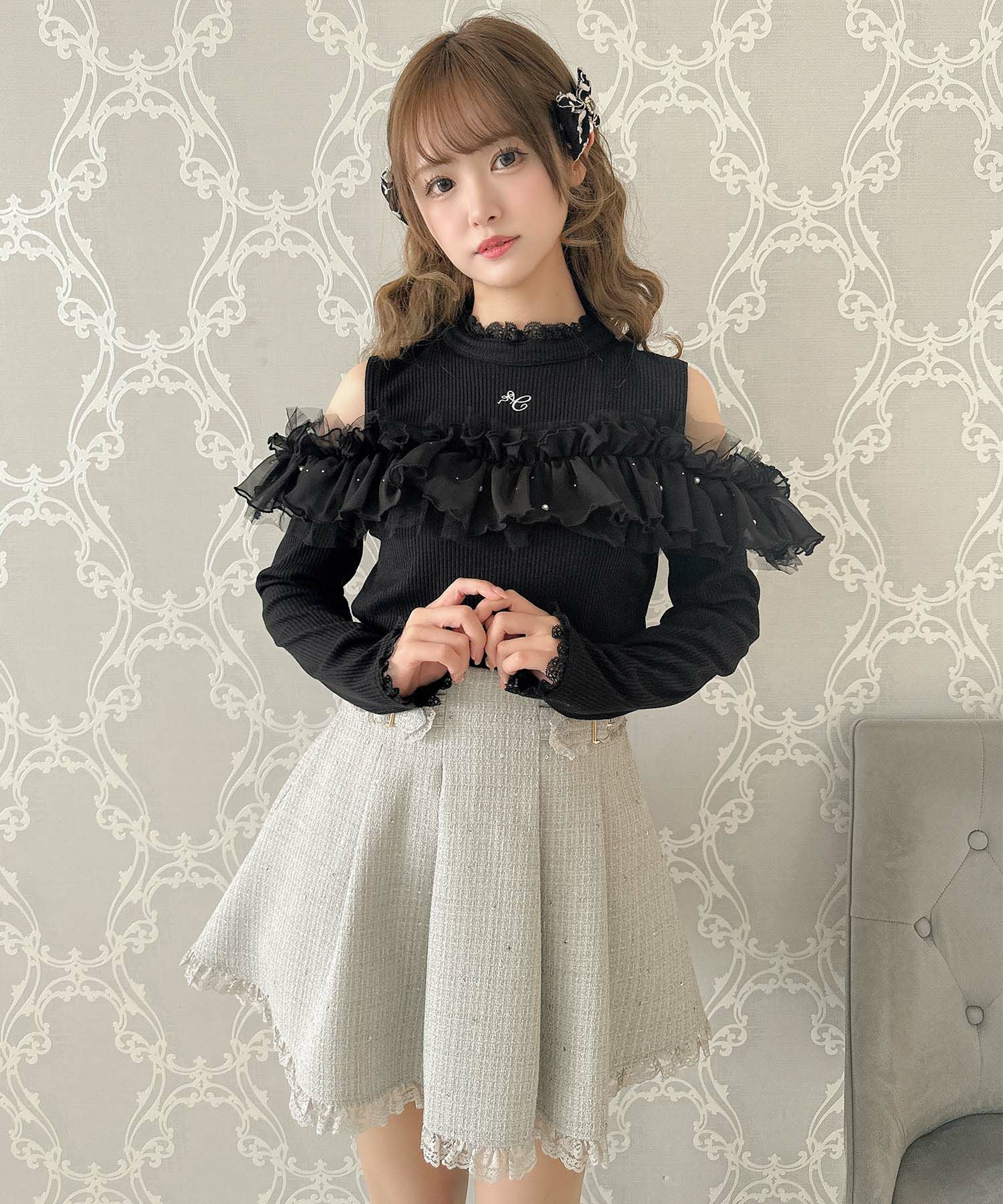 刺繍肩開きラッフルトップス | Rlab store