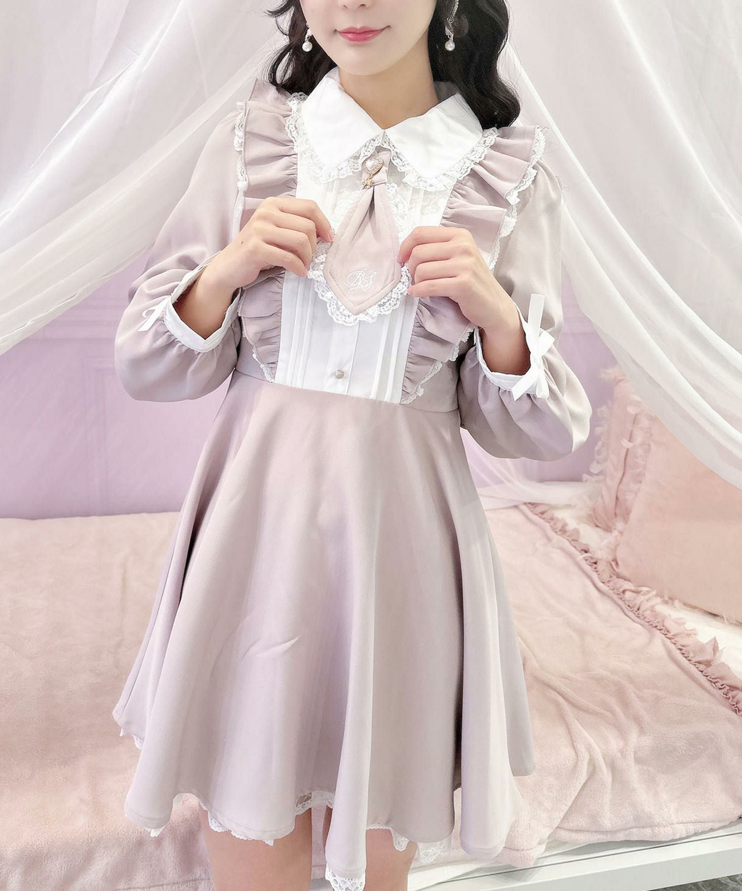 ロゴ入りネクタイ付きスリーブデザインワンピース | Rlab store