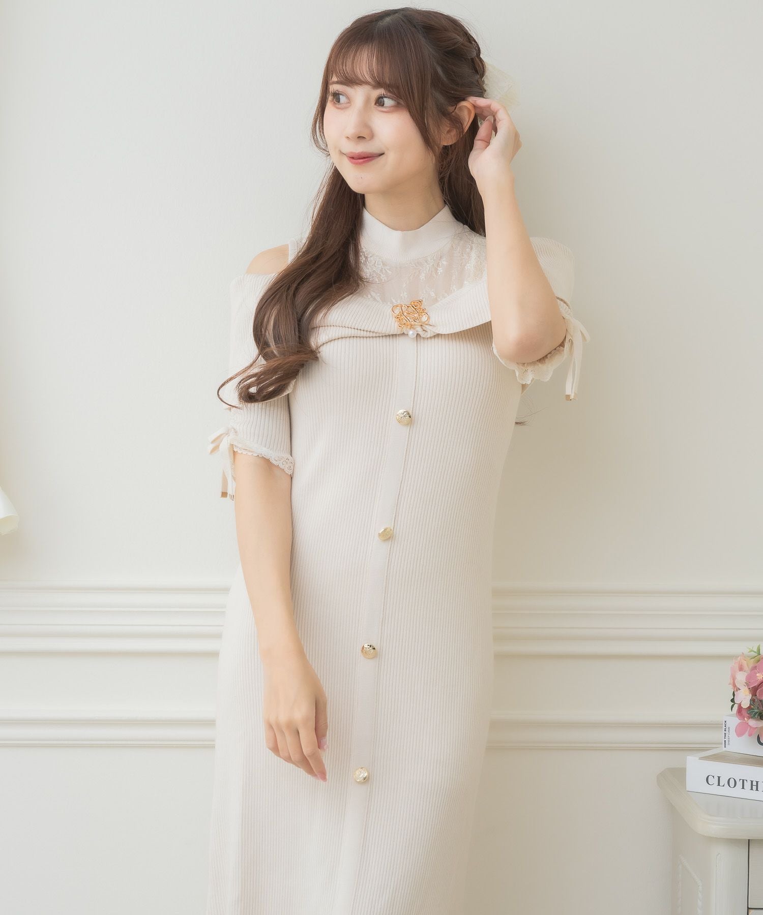 肩開きツイストリボンニットワンピース | Rlab store