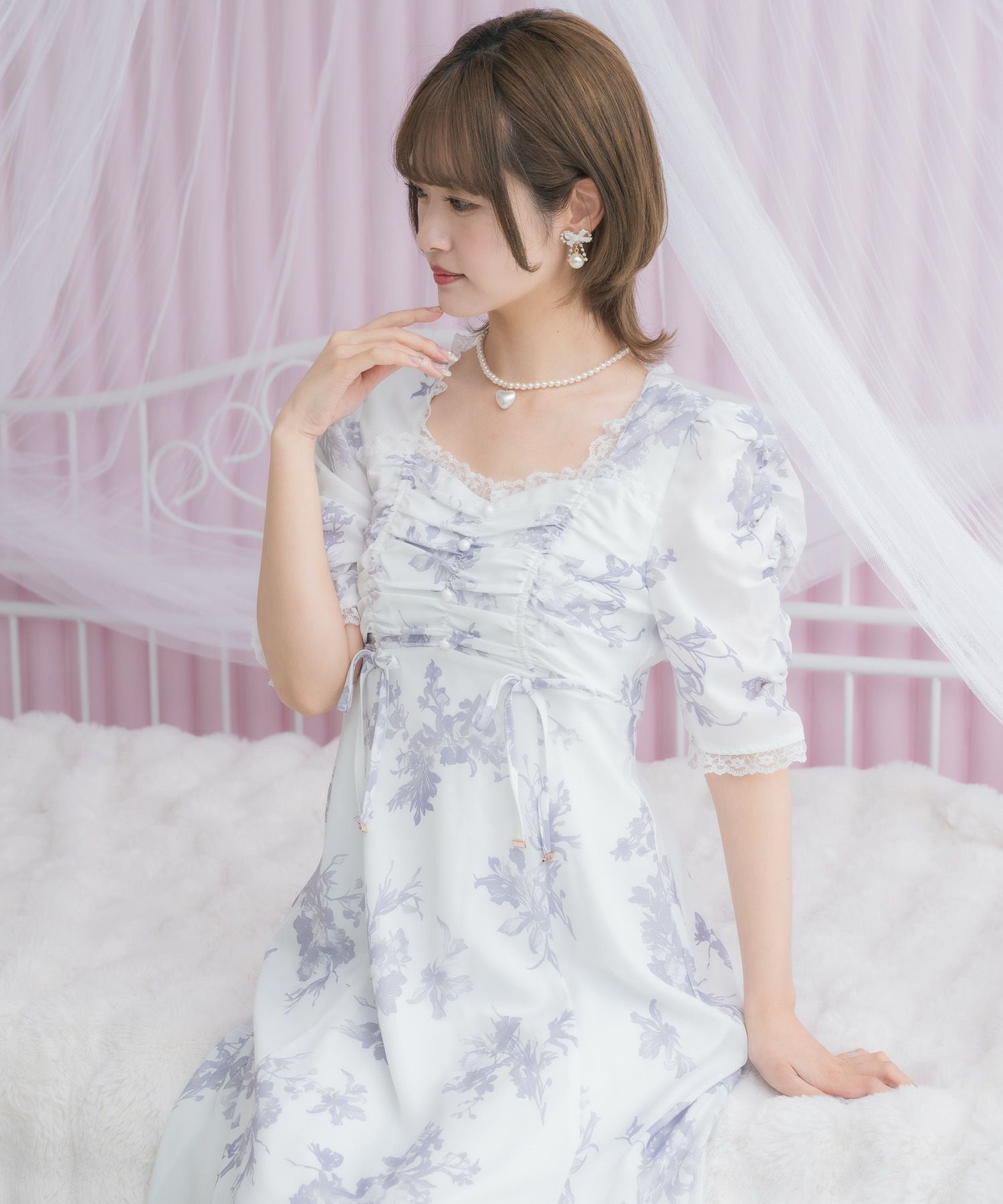 定価4.4万円 花瓶柄プリントワンピース リボン 38 ギャザーリボン花柄ワンピース | Rlab store