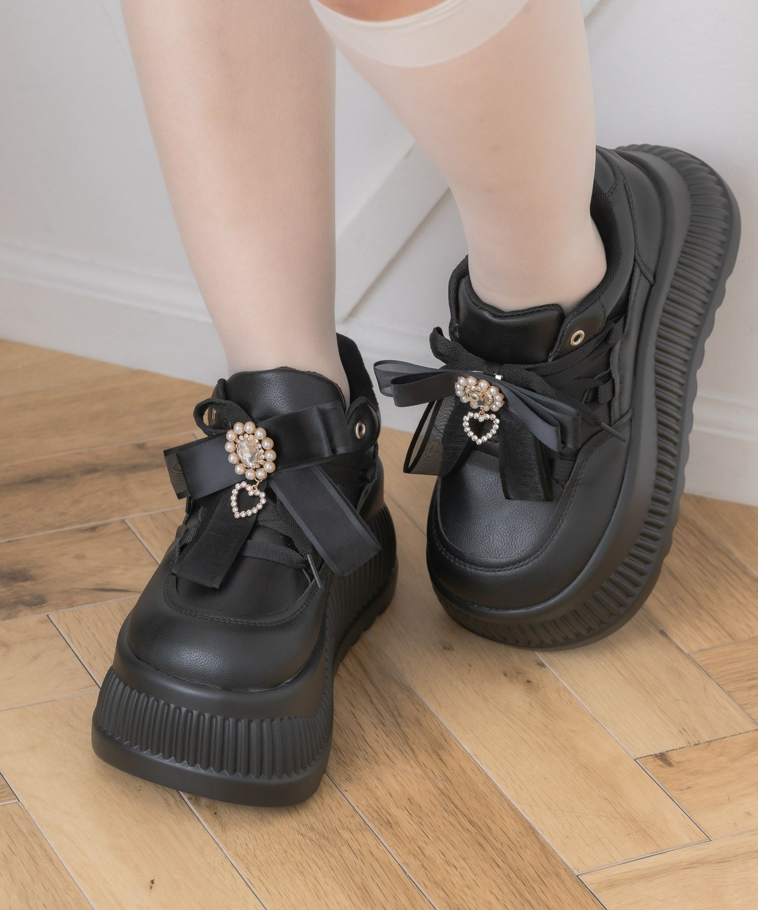 リボンブローチプラットフォームスニーカー | Rlab store