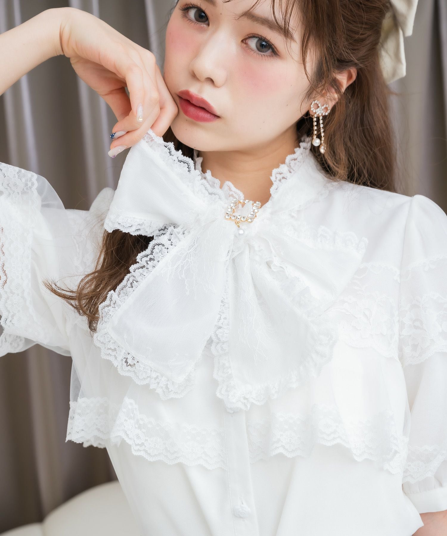 3.1迄専用です！可愛いケープ型 ブラウス美品♡ 大人のモノトーンコーデをサマーバージョンにアップデート♪ケープ