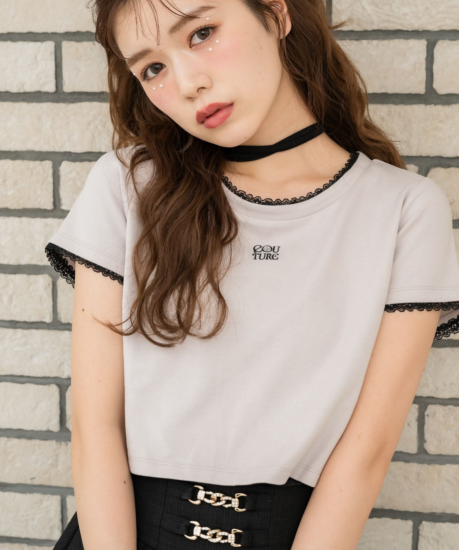 【未使用】Sheglit 刺繍入りチョーカー付き カットソー チョーカー刺繍Tシャツ | Rlab store