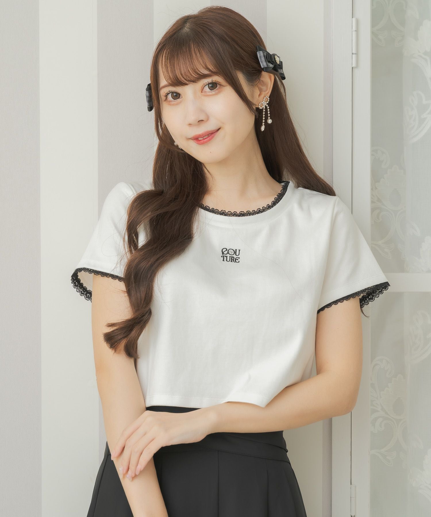 チョーカー刺繍Tシャツ | Rlab store