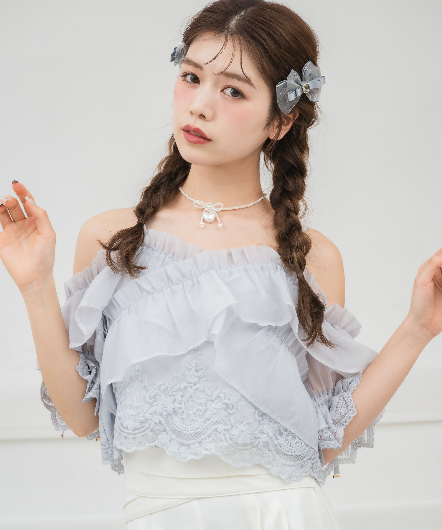 新品タグ付き グレースクラス ラッフルスリーブプリントブラウス ラベンダー 36 エンブロイダリーシアーラッフルブラウス | Rlab store