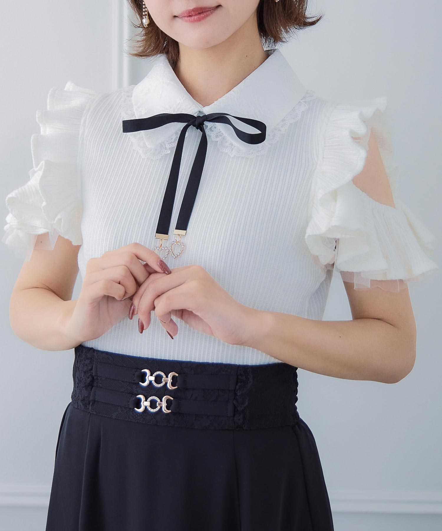 ショルダーラッフルフリルトップス | Rlab store