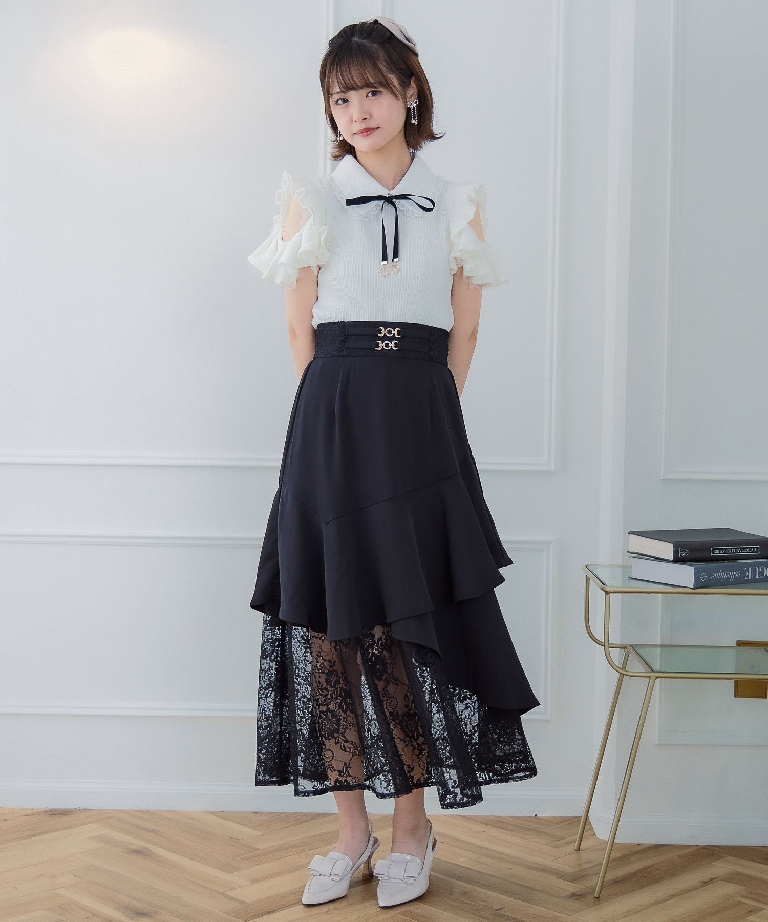ショルダーラッフルフリルトップス | Rlab store