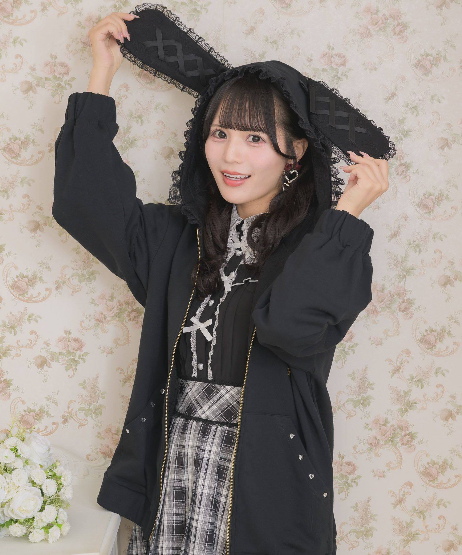 マジョレッティ　うさ耳レースパーカー　黒　3L ノエミー NOEMIE 2WAYうさ耳ユニセックスZIPパーカー （黒