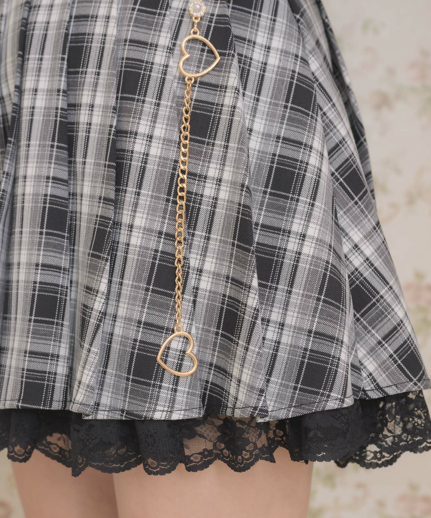 チェーン付きプリーツデザインスカート | Rlab store