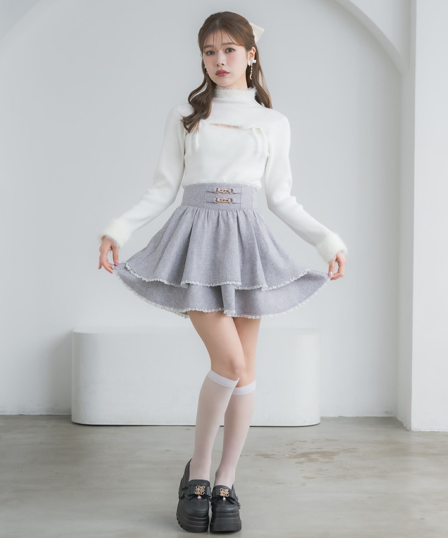 eimyistoire♡新品オープンデコルテシンプルニット♡ホワイト EIMY ISTOIRE（エイミーイストワール）の「オープンデコルテシンプル