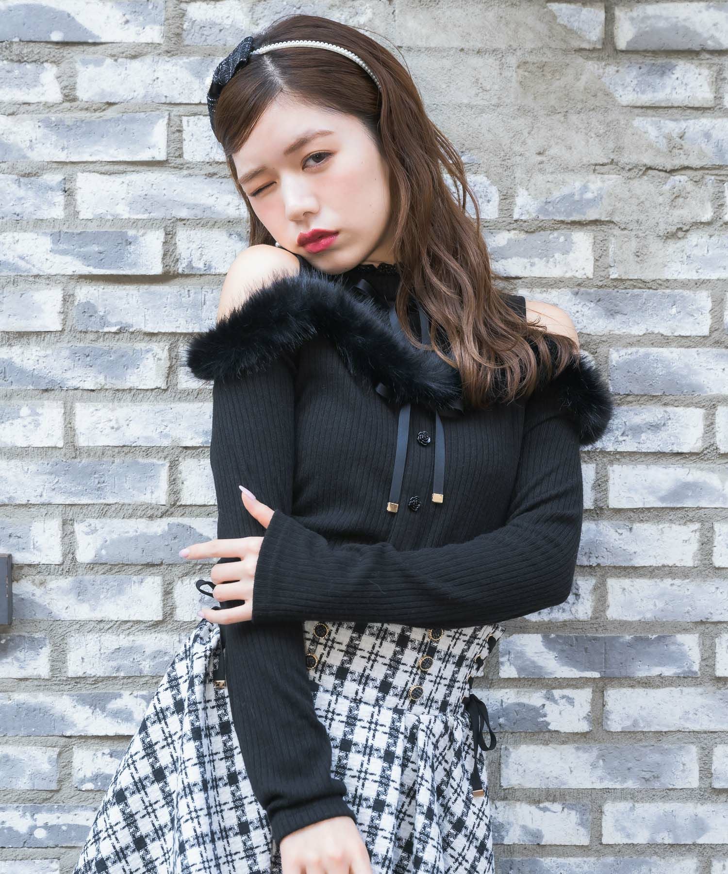 トップス 335 肩開きファーライン切替トップス | Rlab store
