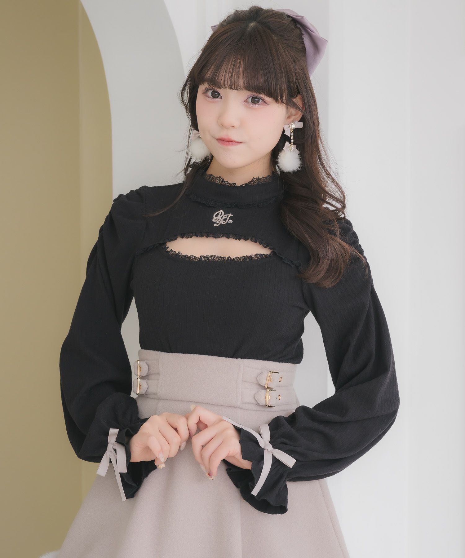 今期人気♡タグ付♡スポーツリブトップス ロゴ刺繍デコルテ開きリブTOPS | Rlab store
