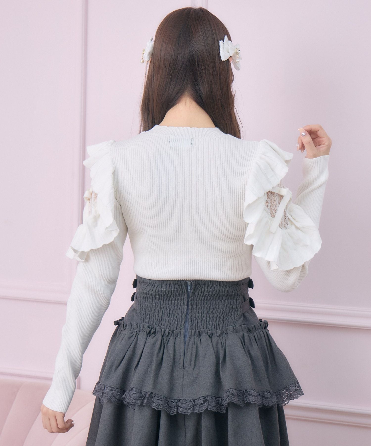 ネックレス付肩フリルニット | Rlab store