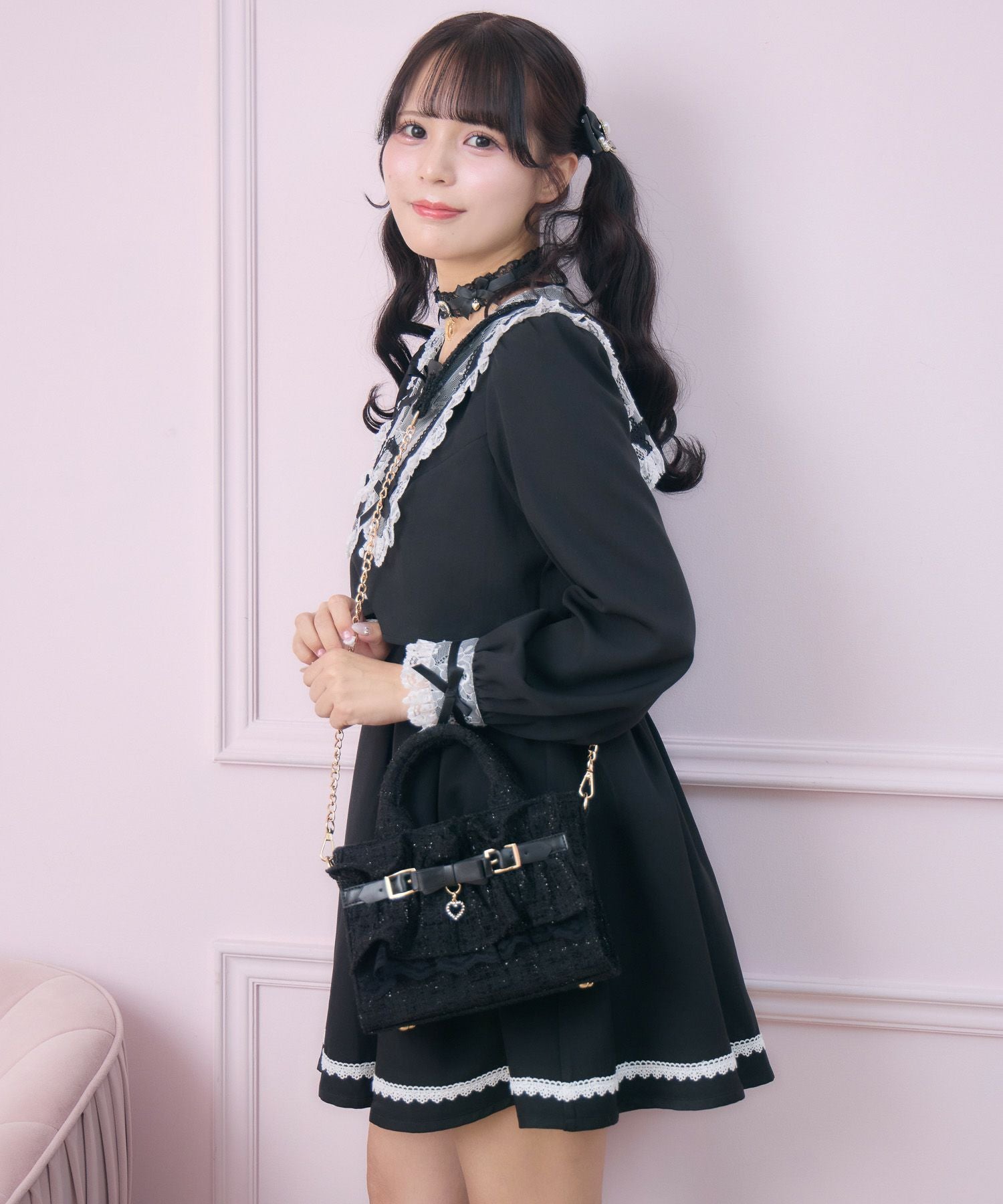 クラシカル・カメオ・フリル・ブラック・ハンドメイド・ハンドバッグ✨️ ラメツイードフリルバッグ | Rlab store