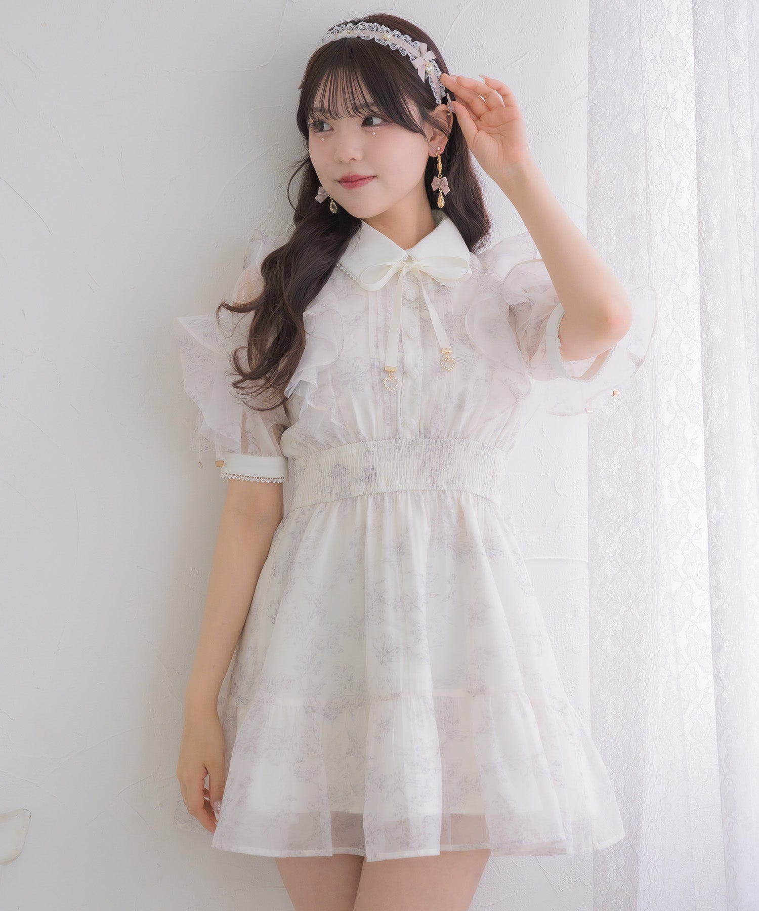 一部カラーのみ通常発送》花柄半袖ミニワンピース | Rlab store