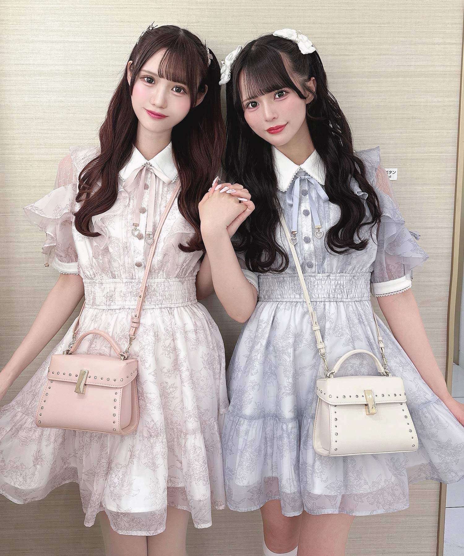 一部カラーのみ通常発送》花柄半袖ミニワンピース | Rlab store