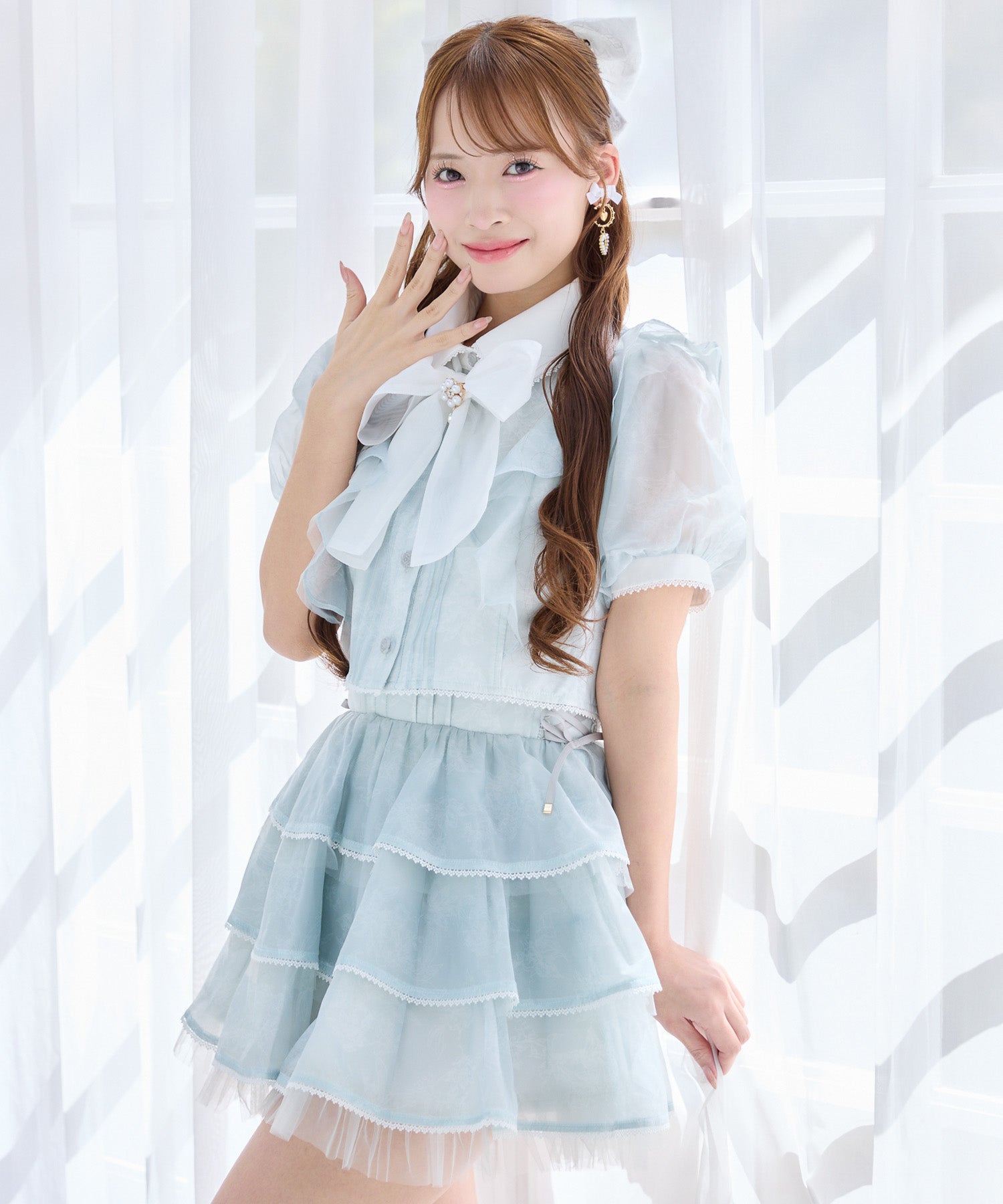 ボウタイ付きミニリボンフリルブラウス　アンジェリックプリティ 2023 Spring Collection