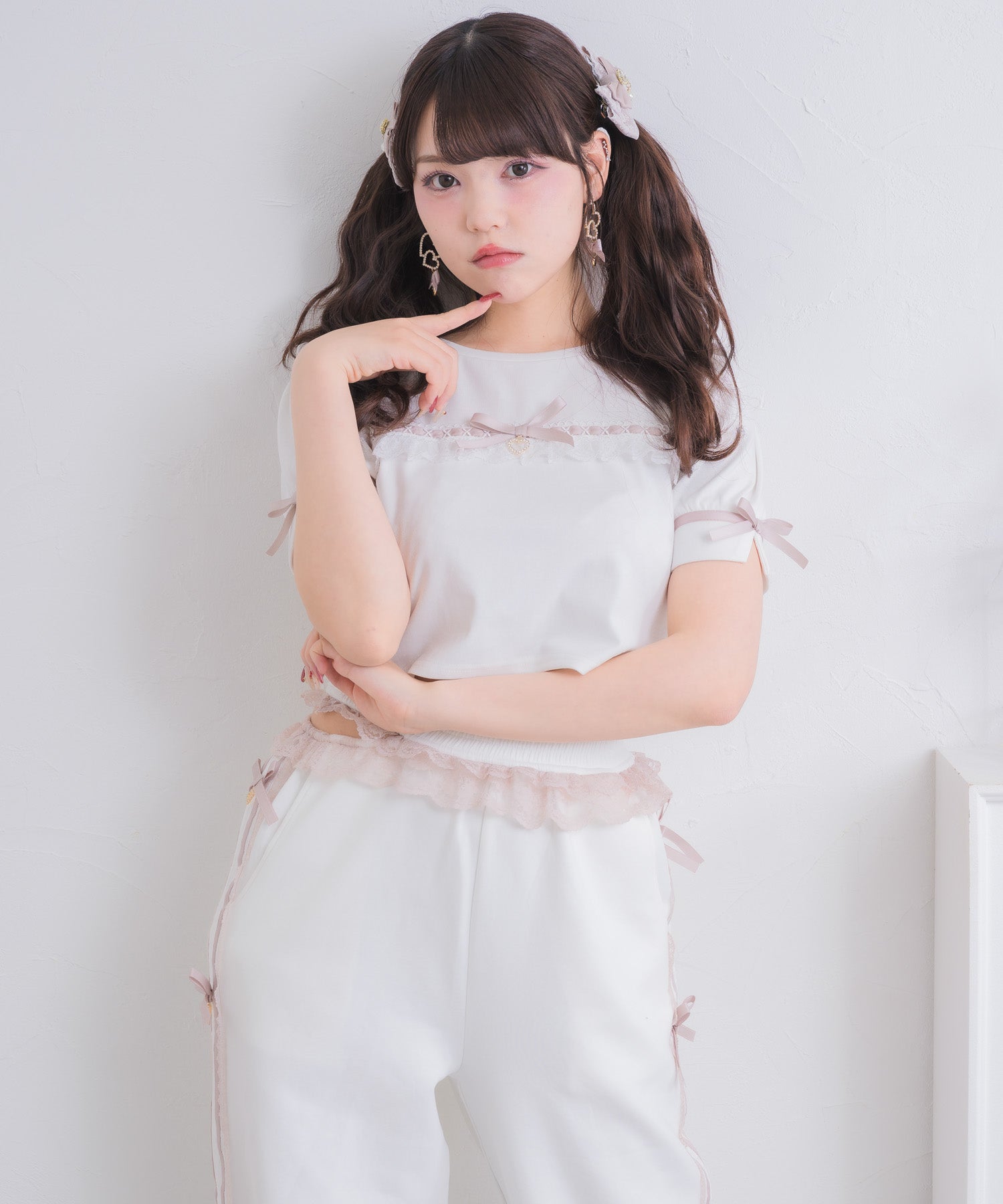ボリューム袖レースデザインTシャツ | Rlab store