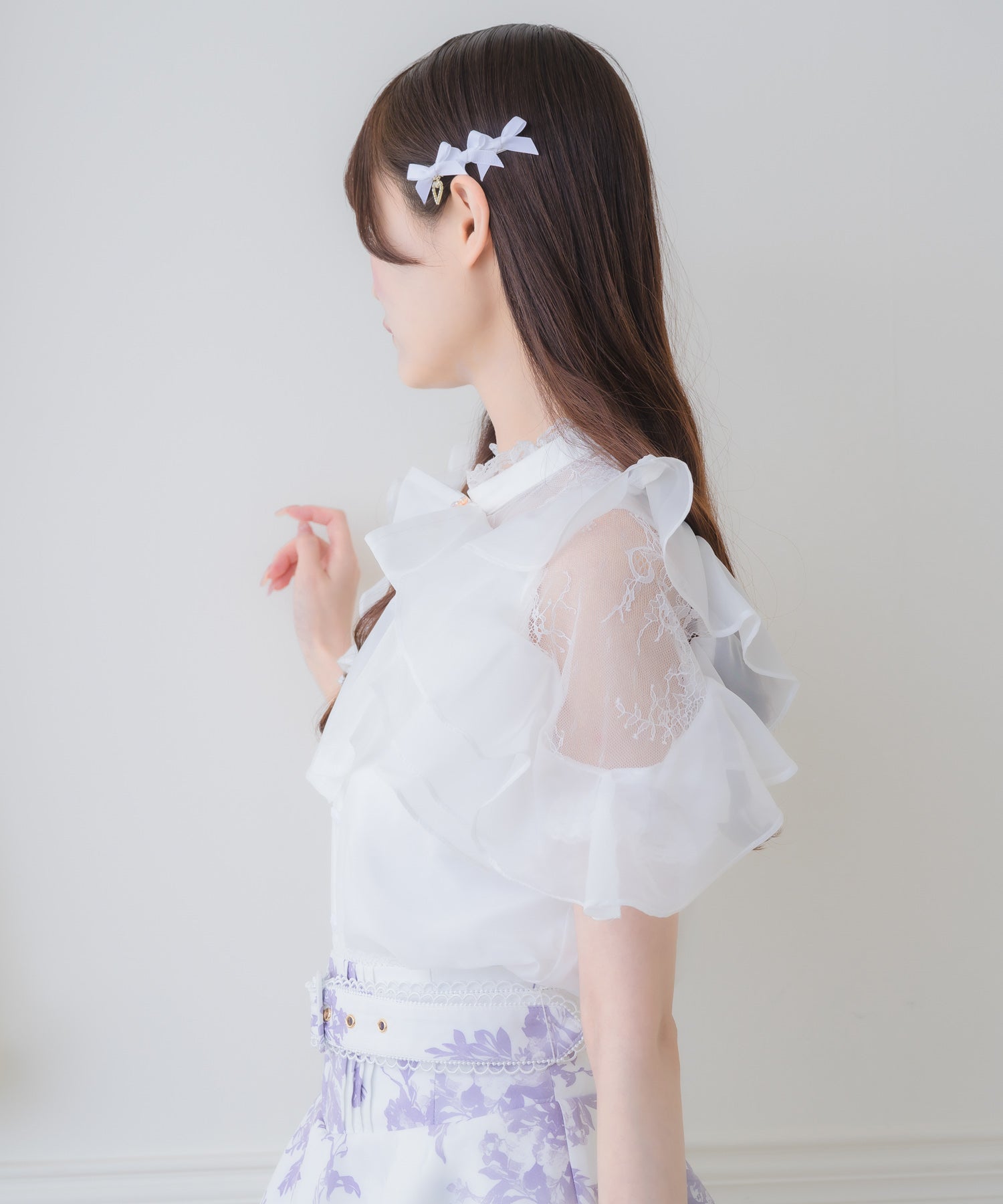 ラッフルシアーブラウス | Rlab store