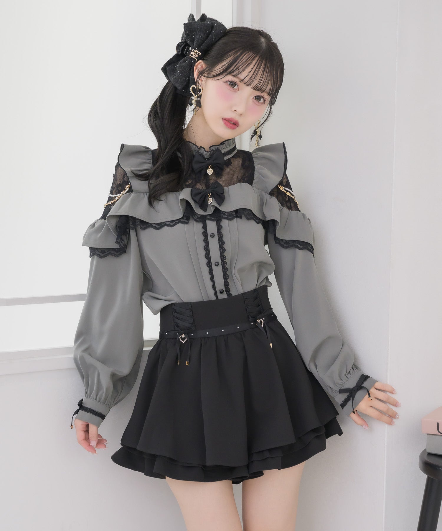 ダブルリボンサイドチェーンブラウス | Rlab store